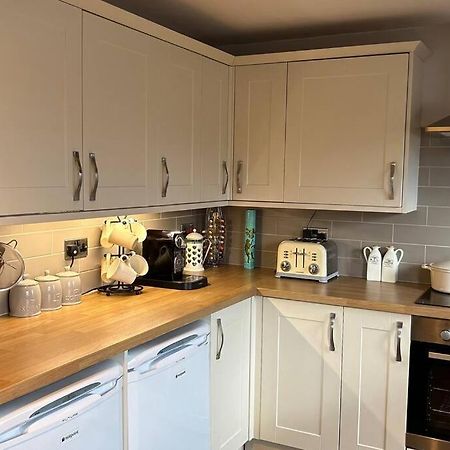 Cosy 2 Bed, Home From Home Haddenham  المظهر الخارجي الصورة