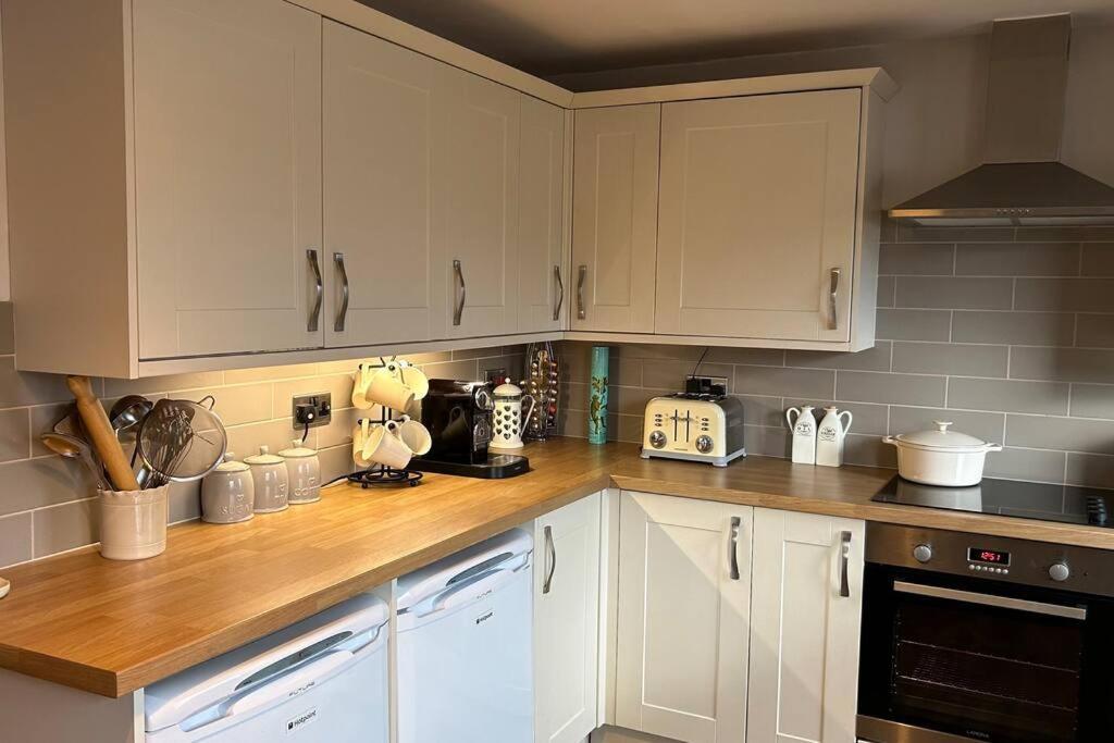 Cosy 2 Bed, Home From Home Haddenham  المظهر الخارجي الصورة