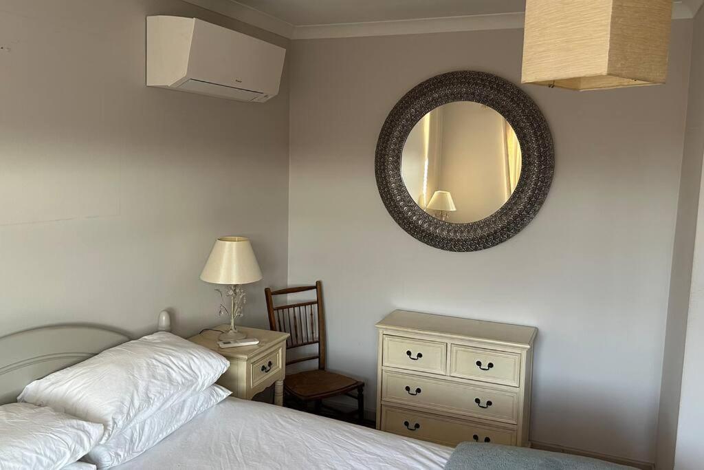 Cosy 2 Bed, Home From Home Haddenham  المظهر الخارجي الصورة